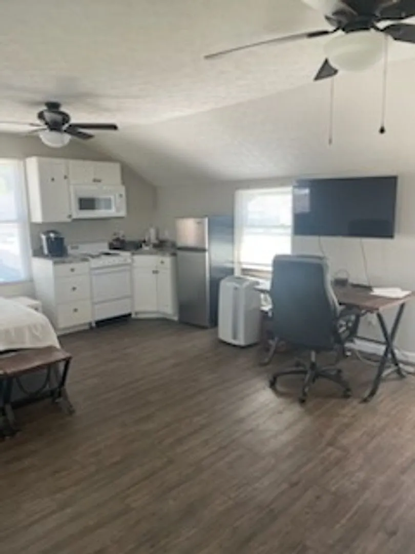 Studio Apartment in Hurricane — Photo 2