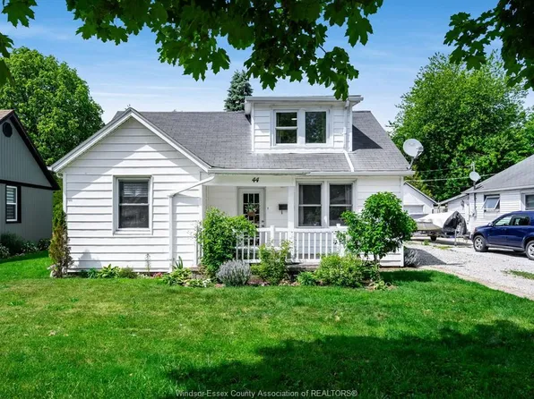 44 McLean St, Kingsville, ON N9Y 1X8