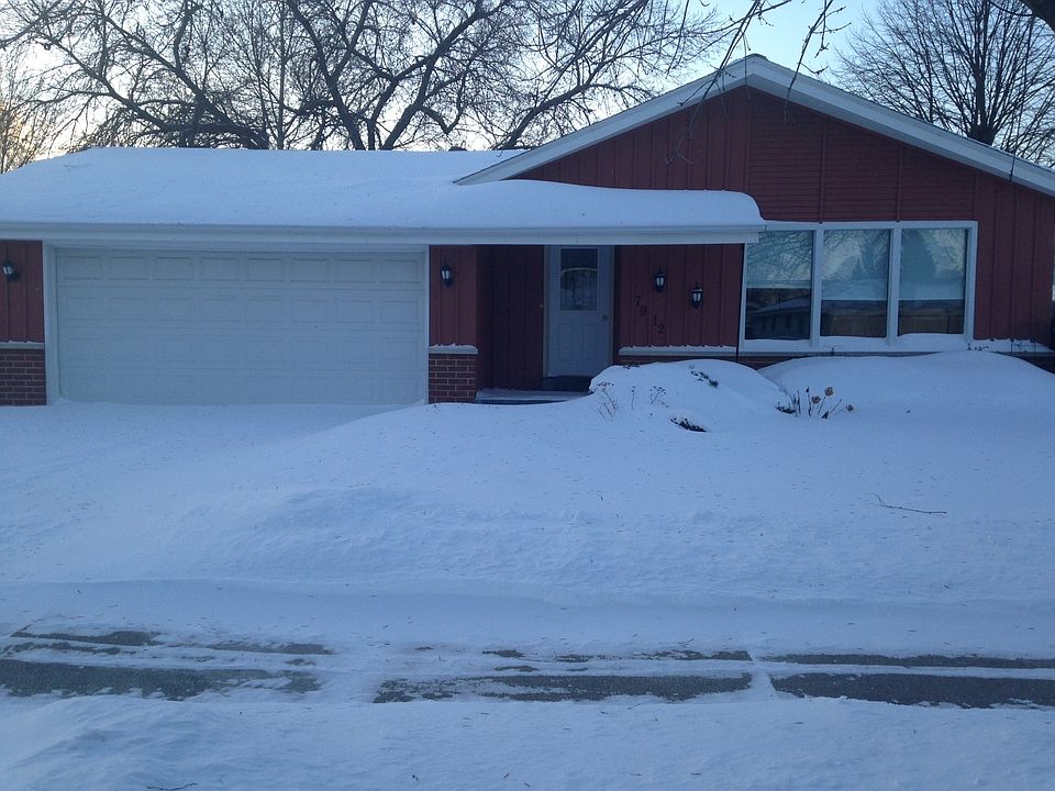 2nd image of 7912 32nd Ave