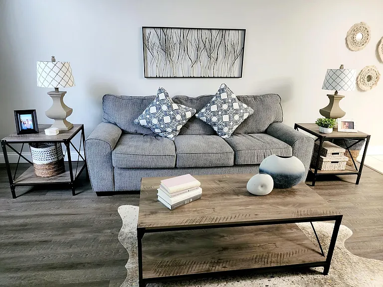 526 Kalchris Ln — Photo 6