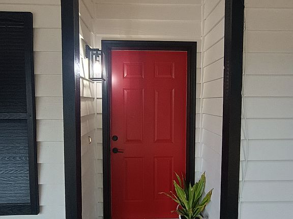 4th image of 7376 Haynes Ln NE #7376