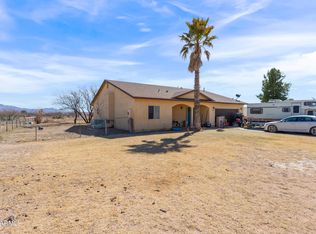 9455 S Sylvia Ln, Hereford, AZ 85615