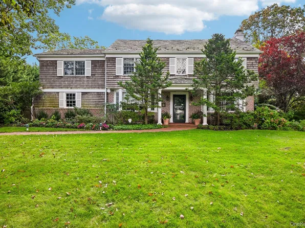 238 Cedar Avenue, Hewlett Bay Park, NY 11557