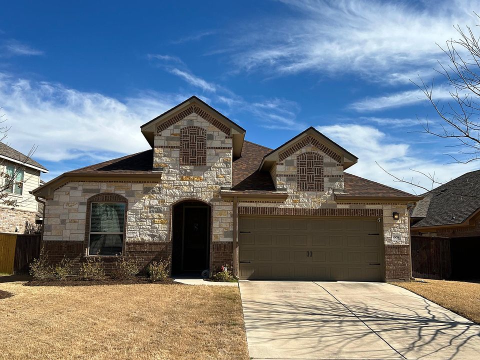 1st image of 608 Purtis Creek Ln