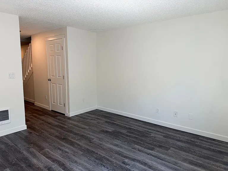Prestige Townhomes: Stylish 2-Bedroom Living in the Heart of Puyallup — Photo 27