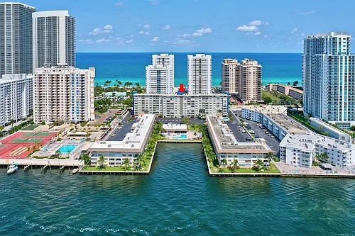 1893 S Ocean Dr Photo 1