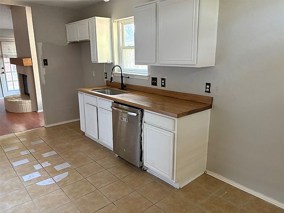 4th image of 6336 Fern Meadow Dr