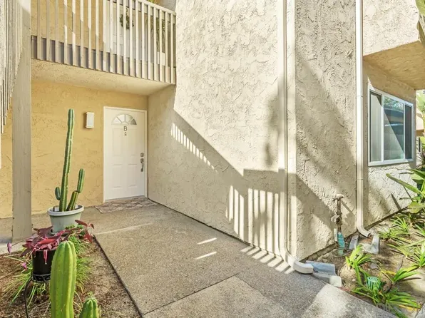 8640 Via Mallorca APT B, La Jolla, CA 92037