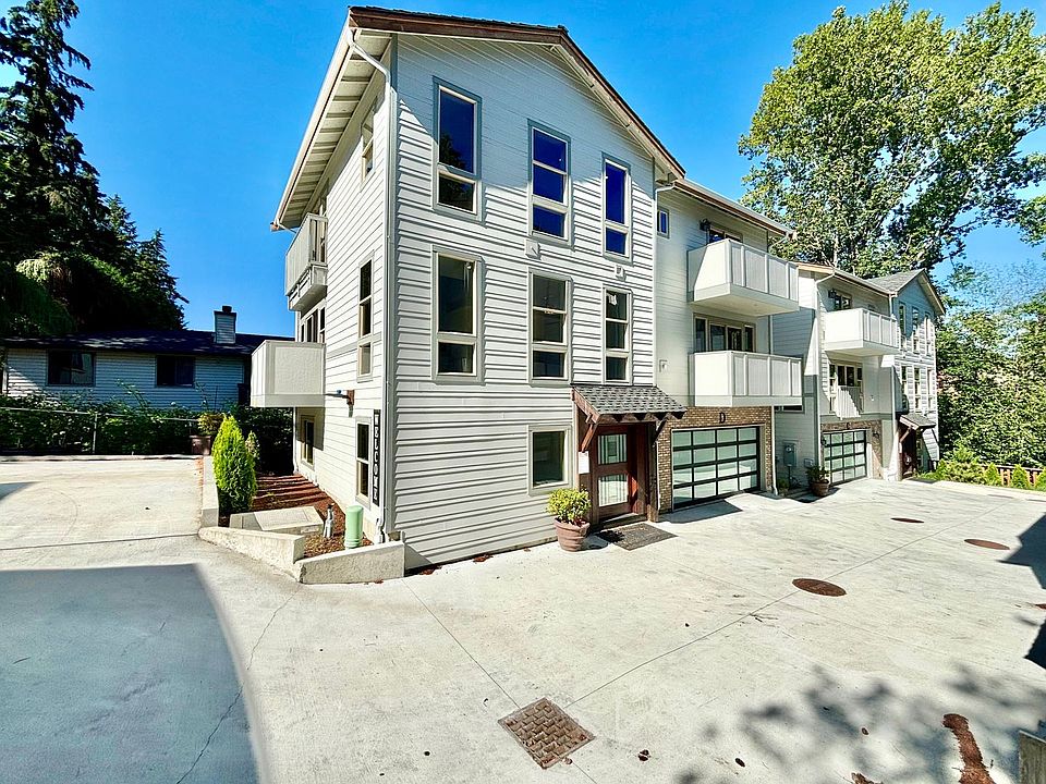1st image of 13716 30th Ave NE #D