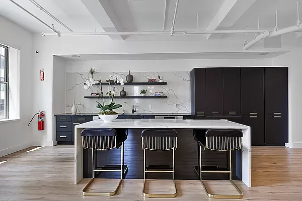 Rented by Platinum Properties | media 27