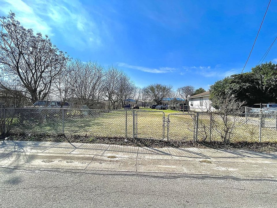 2nd image of 126 Durant St
