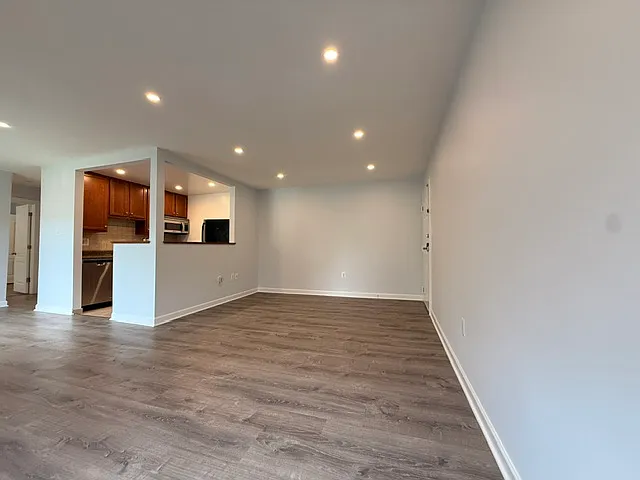 6300 Hil Mar Dr #5-8 — Photo 13