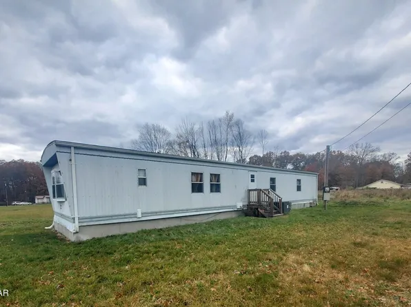 861 3rd St, Jersey Shore, PA 17740