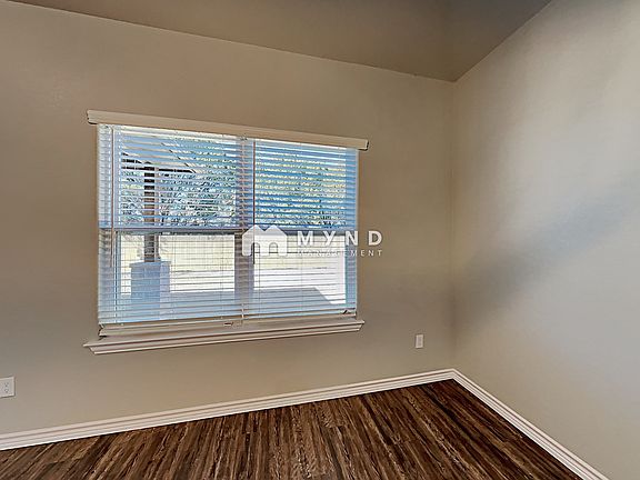5th image of 2608 Austin Dr