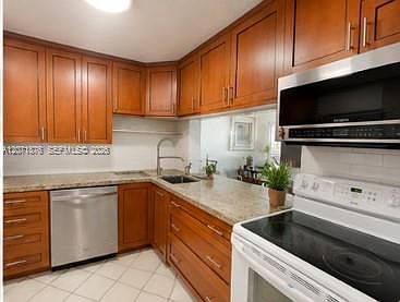 3rd image of 215 SE 3rd Ave APT 308C