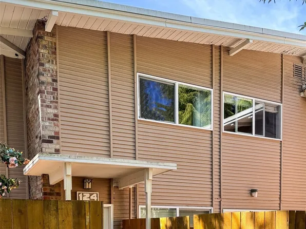 12242 SE 59th Street #124, Bellevue, WA 98006