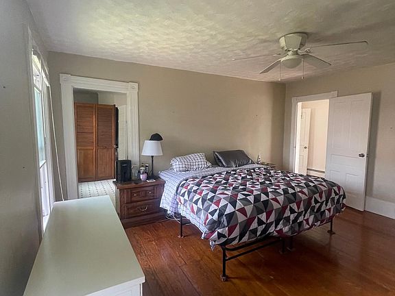 2nd image of 800 McCormick Blvd #B