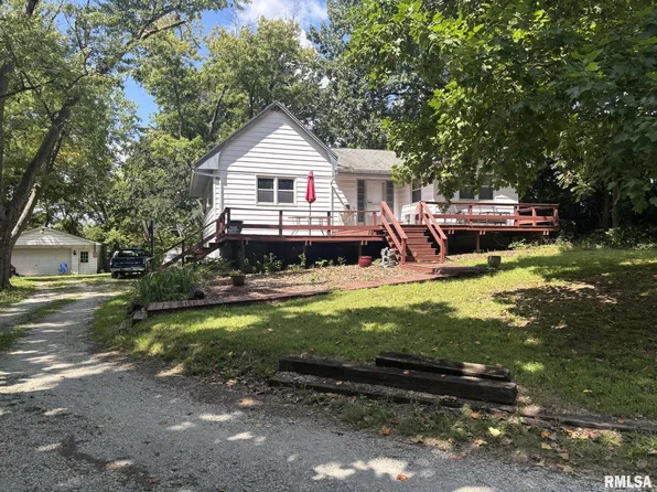 401 S 4th St, Riverton, IL 62561