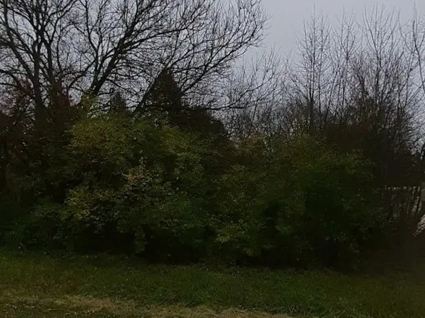 Troyer Ave NW, Uniontown, OH 44685