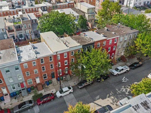 612 Scott St, Baltimore, MD 21230