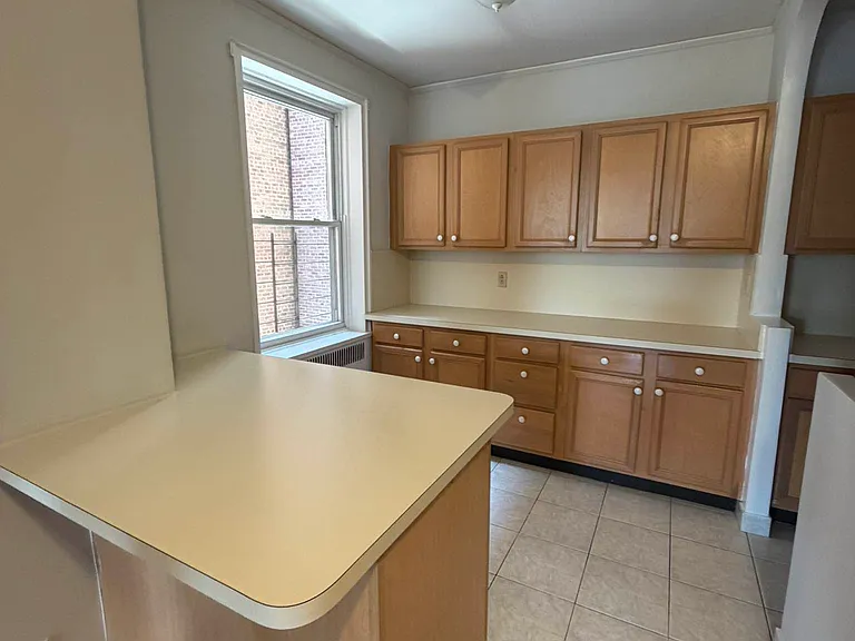 3300 Netherland Ave #22 — Photo 8