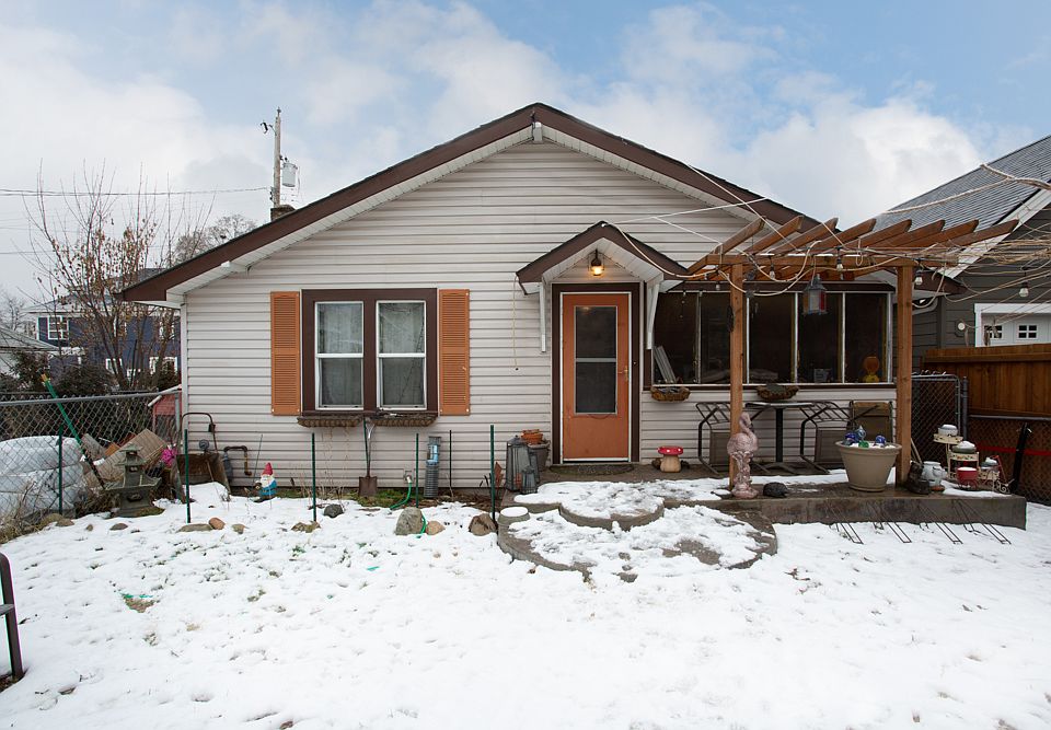 1st image of 613 W Dalton Ave