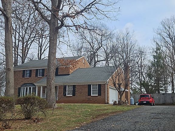 2nd image of 102 Berkley Pl