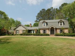 2105 Hawthorne Rd, Corinth, MS 38834