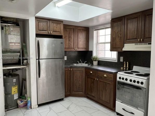 101 NE 41st St APT E87