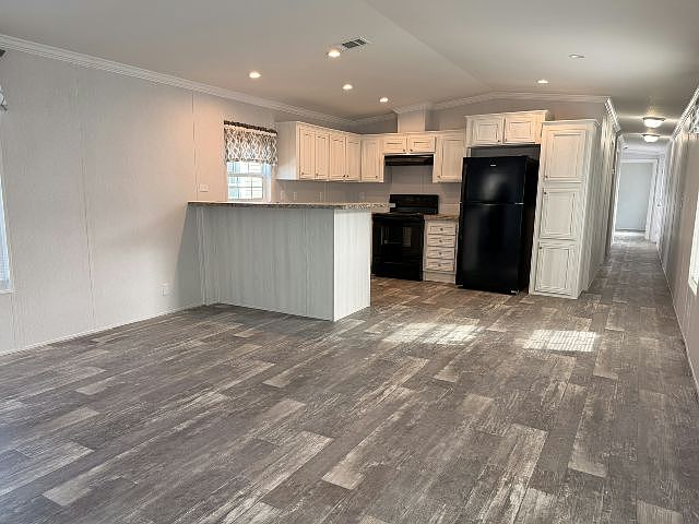 2nd image of 7251 Greenbrier Village Rd #146