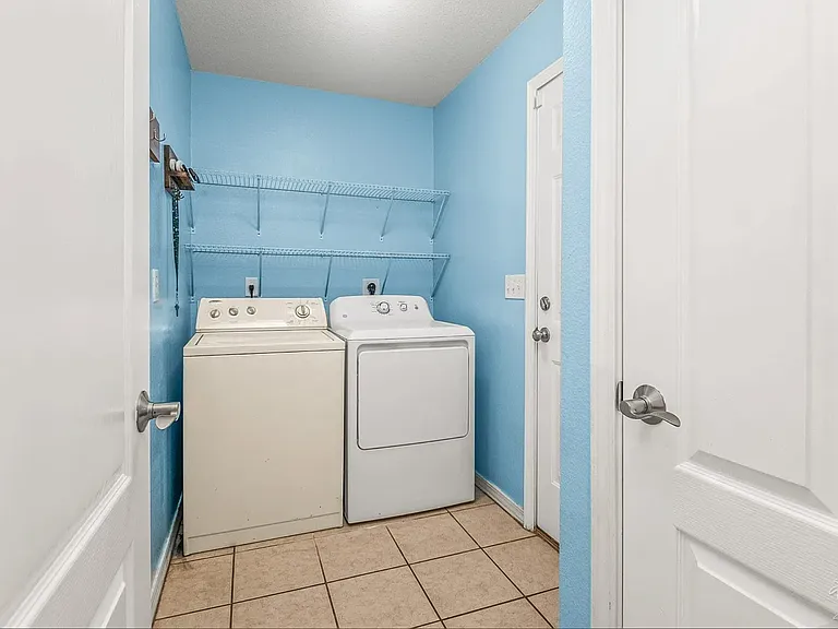 8018 Mark Ct — Photo 22