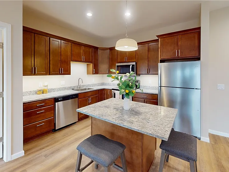 200 Mulcahy Blvd #12-B — Photo 2