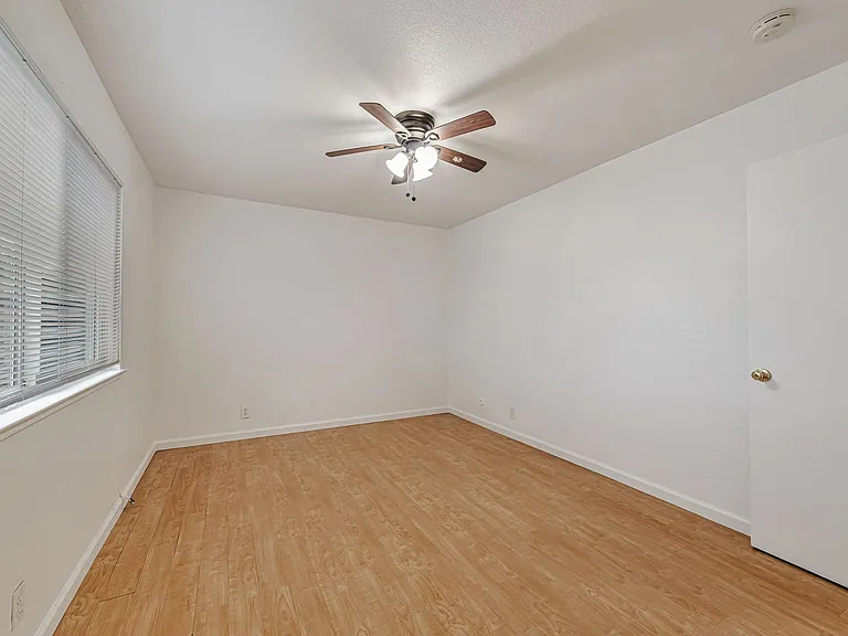 1359 Shawn Dr #2 — Photo 22