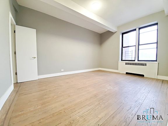 3rd image of 3660 Waldo Ave #A2