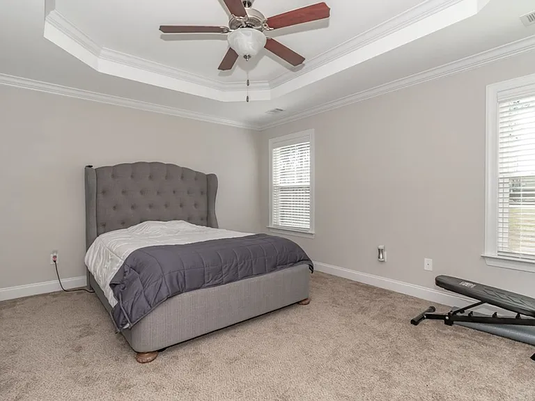 2112 Kinsale Ave — Photo 25
