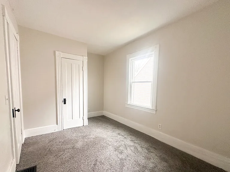 83 Warner St #1 — Photo 4