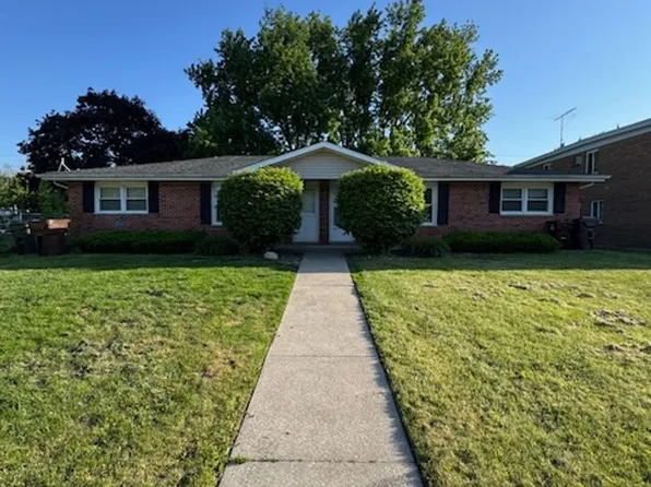 201-203 W 5th St, 201-203 W 5th St #2, Manteno, IL 60950