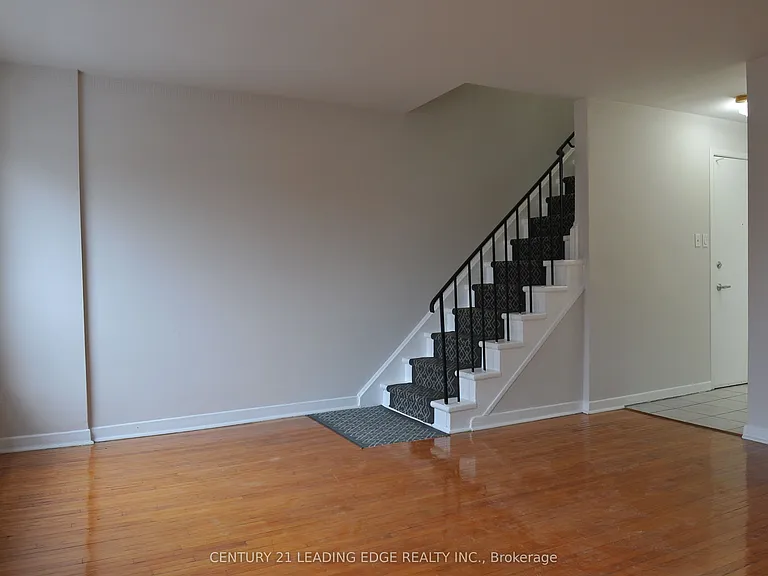 1013 Pape Ave #A — Photo 29