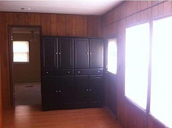 2nd image of 100 Phelps St