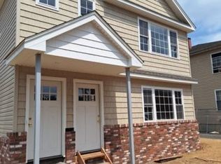 343 Jackson St #3, Hempstead, NY 11550