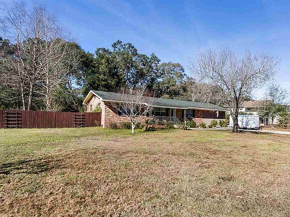 2nd image of 8631 Messick Dr