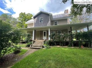 476 N Fulton Reeves Rd, Laurel Springs, NC 28644