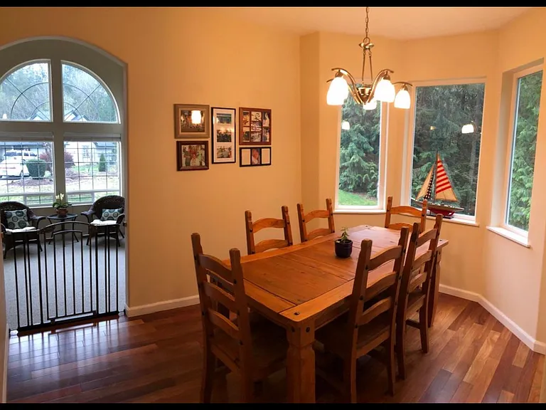 7310 Fern Vista Pl SW — Photo 3
