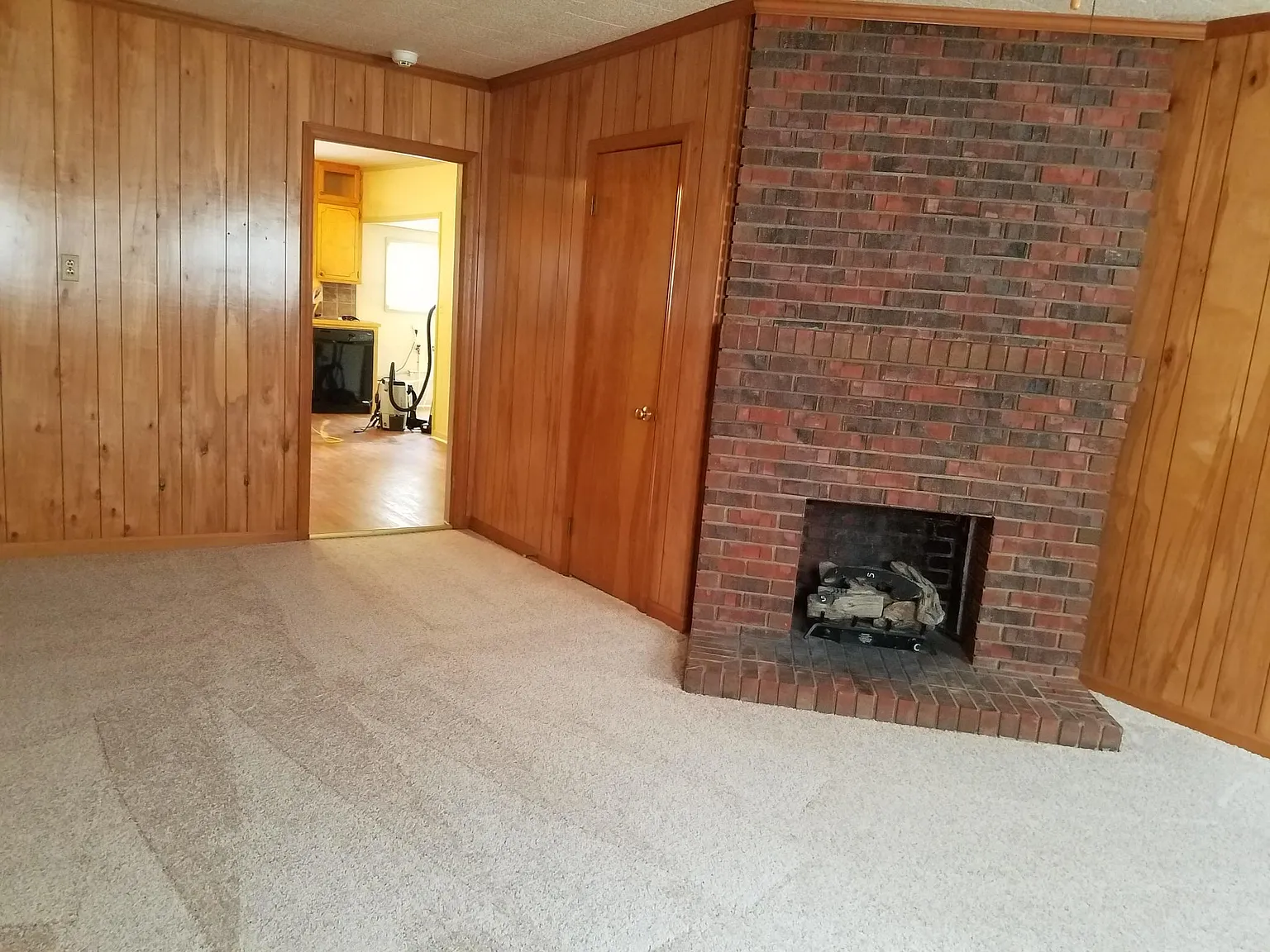 2640 Wentworth St — Photo 4