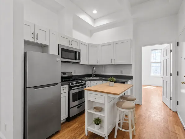 291 Wyckoff Avenue image 1 of 6