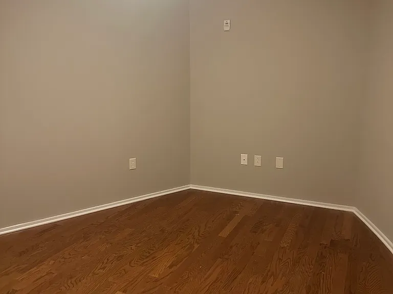 440 Walnut St #402 — Photo 11