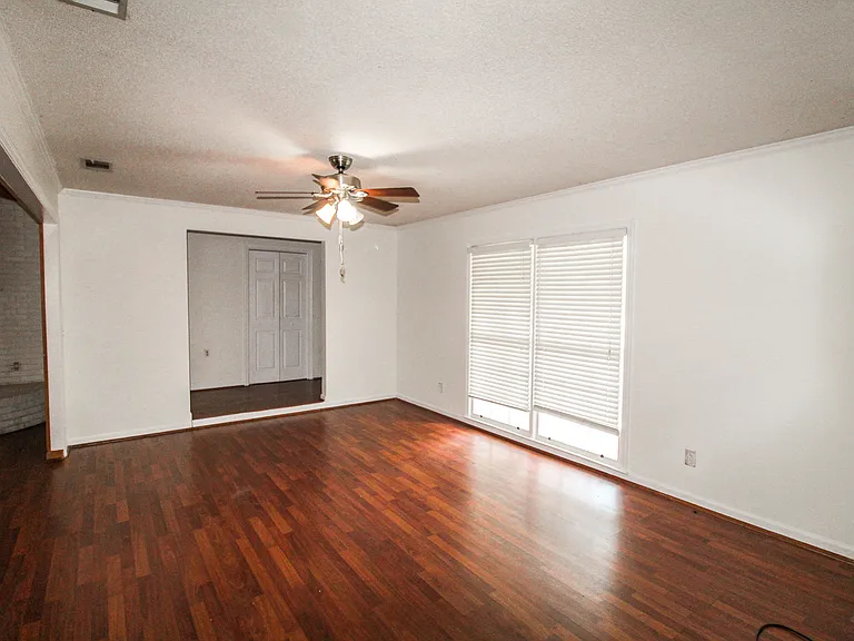 116 Greenbriar Trl — Photo 21