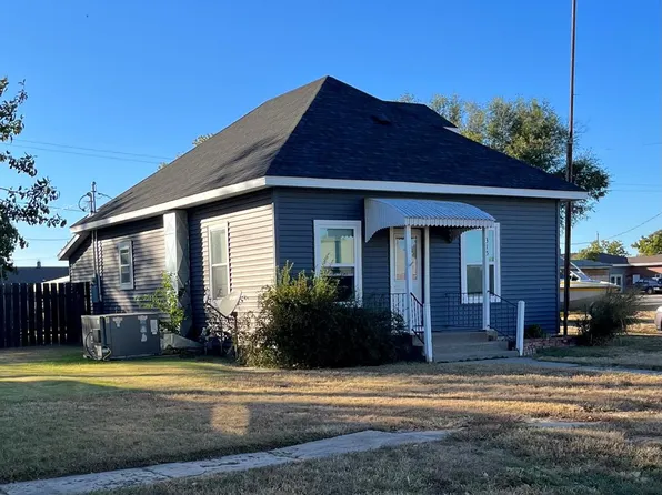 315 6th St, Claflin, KS 67525