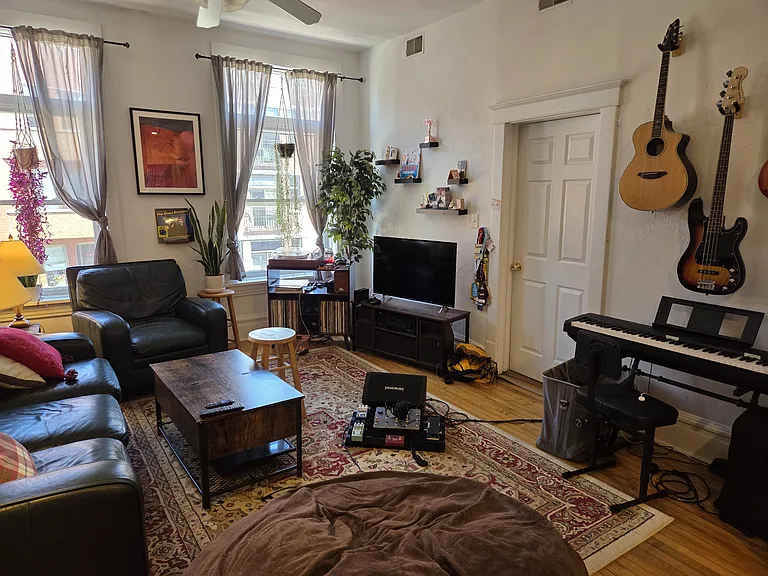 2309 W North Ave #3 — Photo 4