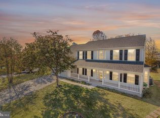 15704 Beau Ridge Dr, Woodbridge, VA 22193